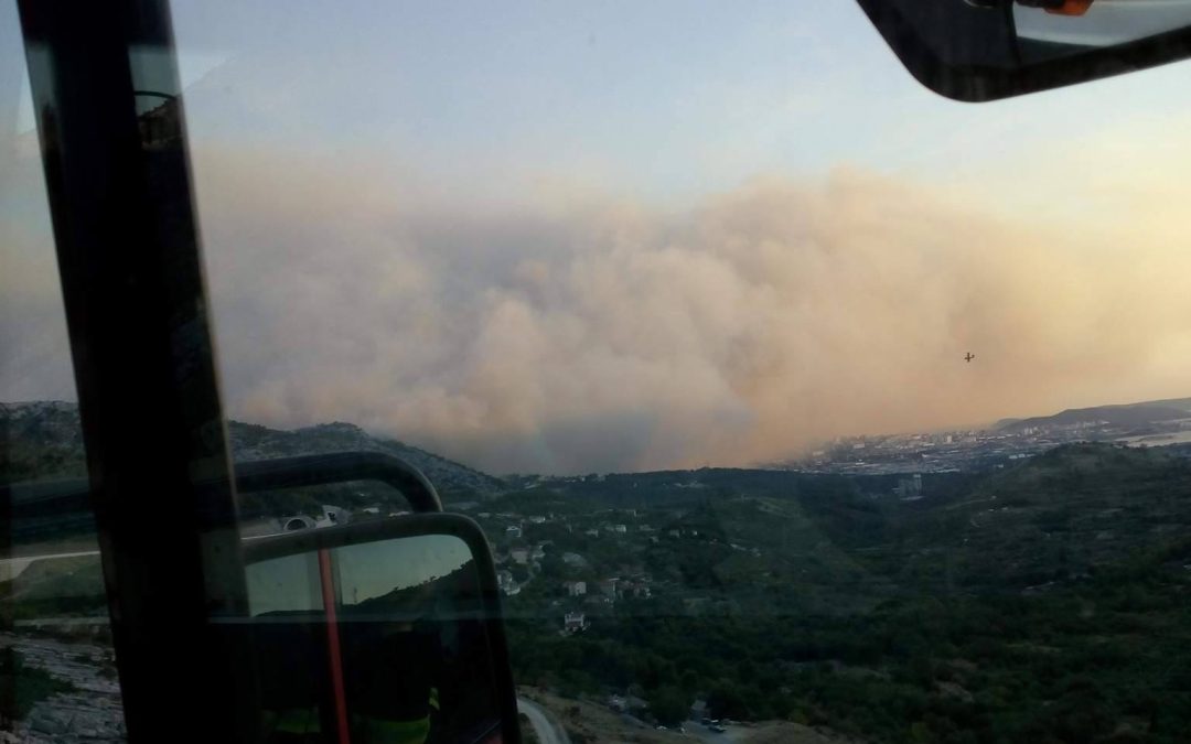 Ispomoć u gašenju požara u Splitsko-dalmatinskoj županiji